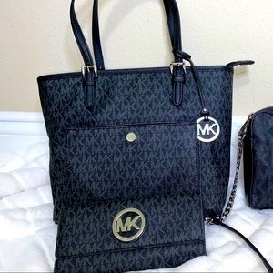 Micheal Kors set